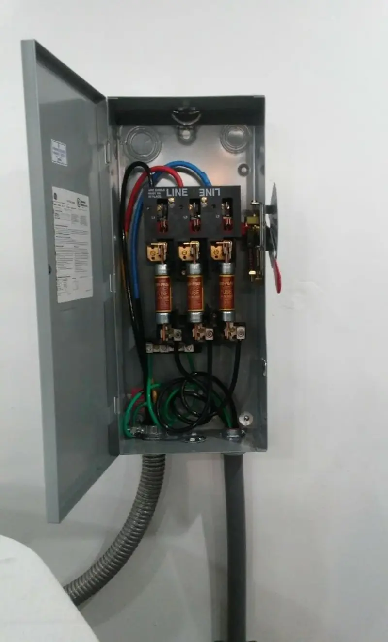 Three-phase disconnect switch installed for Smoke Detector Installation in Difficult Run